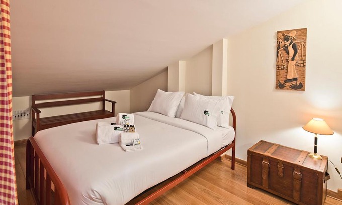 Charneca de Caparica e Sobreda Apartment | BmyGuest - Aroeira Golf Apartment