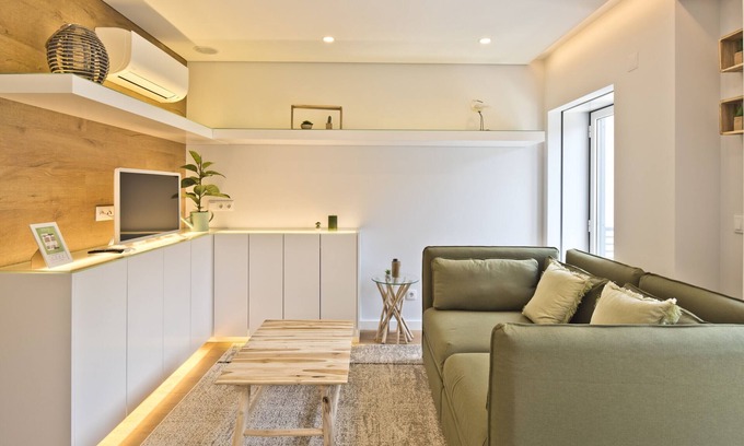 Lisbon Old Town Apartment | BmyGuest Bruno's 36 Exclusive Apartments IV (C99)