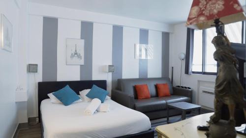 Chaillot Apartment | BnBNova - Arc de Triomphe & Trocadéro Square