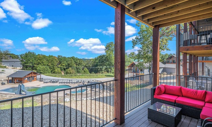 Indian Point House | Boat Slip Included, Hot Tub, Lakefront resort