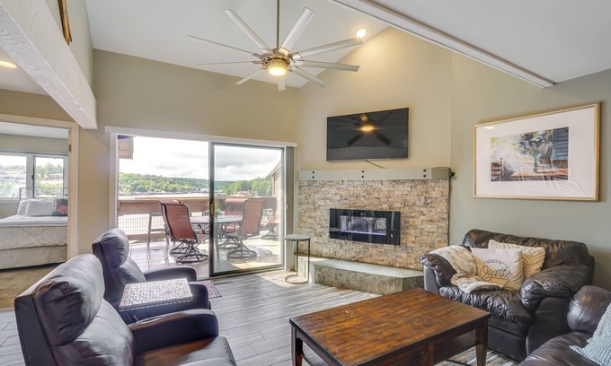 Osage Beach Condo | Boat Slip & Pools: Waterfront Osage Beach Condo!