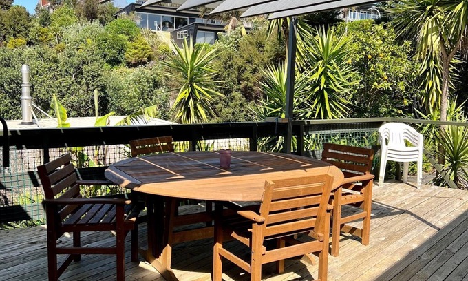 Coromandel House | Bobs Haven ~ Classic Kiwi Bach ~ Long Bay Coromandel