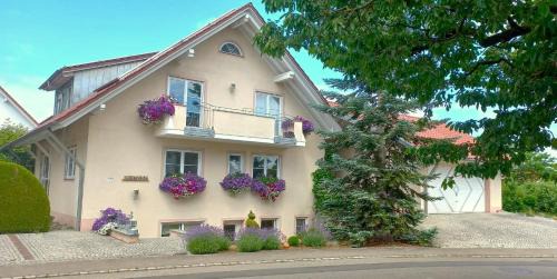 Tettnang Apartment | BodenSEE Apartment Tettnang HOPFENTRAUM