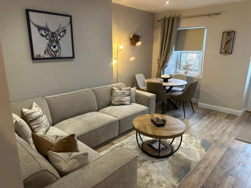 Bridge of Allan Apartment | BOFA Snug Apartment