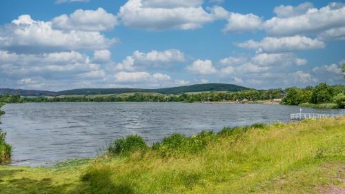 Kranichfeld Apartment | BohnApartments Juwel am See, mitten in der Natur - gratis Parkplatz - Kamin - WLAN - Nähe Erfurt