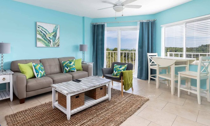 Tavernier Apartment | Boho Chic Ocean Pointe 3214