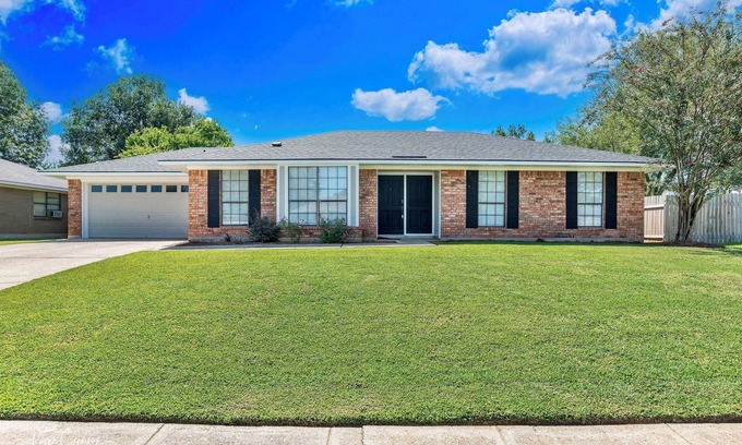 Bossier City House | Boho-chic retreat!