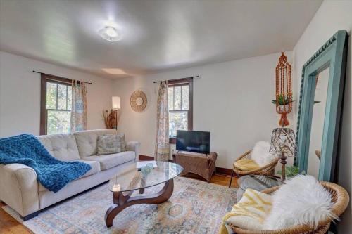 Bloomington House | Boho Garden Bungalow Near IU, Downtown, EV Level 2 Station
