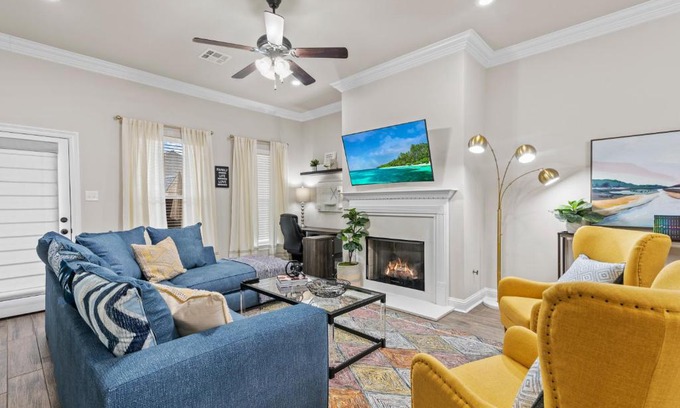 Shreveport House | Boho Retreat! Home away from Home! Tv in Each Room