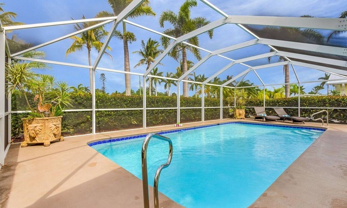 Bokeelia House | Bokeelia Oasis! Heated Pool, Sleeps 12!