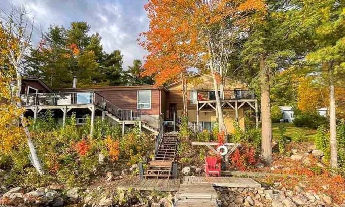 Addington Highlands Cottage | Bon Echo Escape - Four Bedroom Cottage, Sleeps 10