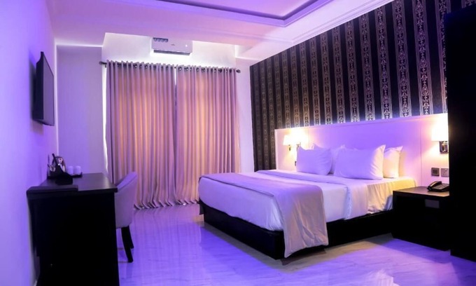 Ikeja Hotel | Bon Hotel Ikeja Residence