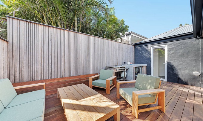 North Bondi House | Bondi Dream House ~ Sauna ~Ice Bath ~ BBQ ~ Parking ~ 5 min walk to beach