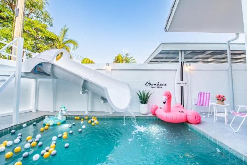 Huai Yai Villa | Bonheur Pool Villa