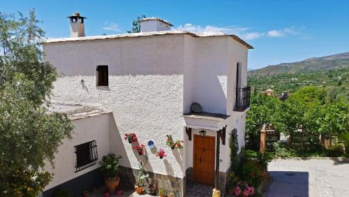 Nechite House | Bonita Haus Mit Pool