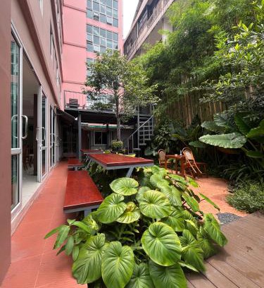 Wat Sam Phraya Hotel | Bonita House