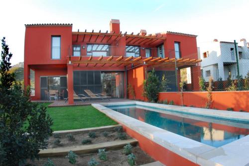 Bonmont Terres Noves House | Bonmont Golf Holiday Home with private pool