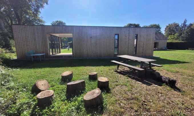 Elspeet Ski Chalet | Bonte schaap