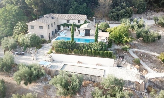 Montefrio Villa | Book our beautiful villa now and enjoy 10% off the total price!