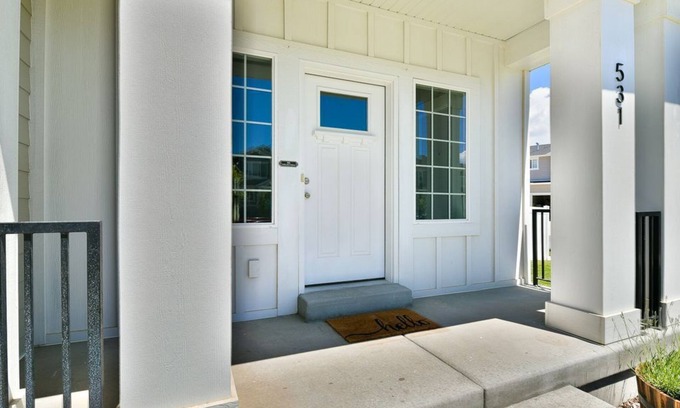 Vineyard House | Book with Confidence! Fun Family home near BYU, UVU & Mountains!