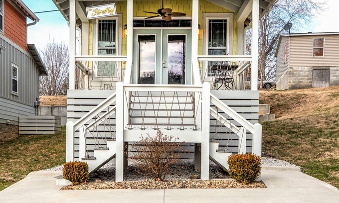 Jacksboro Cottage | Book Your Summer Vacation Here!