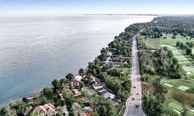 Lake View House | ~Booking for Bills Season~ 3B 2BATH Wanakah Heights Lakeside Home