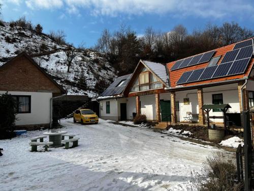 Matrakeresztes House | Boróka Vendégház