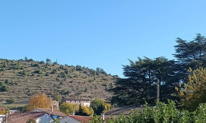 Saint-Ambroix Cabin | Bordering Ardèche, detached house for 6 people, 300 metres from village center
