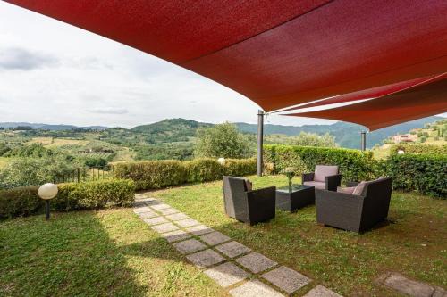 Mastiano Apartment | Borghetto Gaddini - Il Dottore Deluxe Apartment- Panoramic view and pool