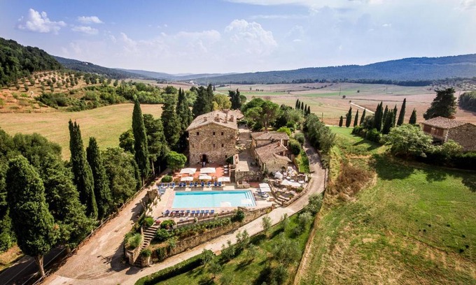 Simignano House | Borgo Il Poggiaccio Residenza d'Epoca