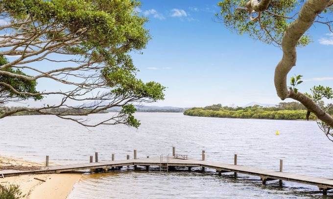 Mylestom House | Boronia Avenue, 18 - Stroll to the river, walk to the beach