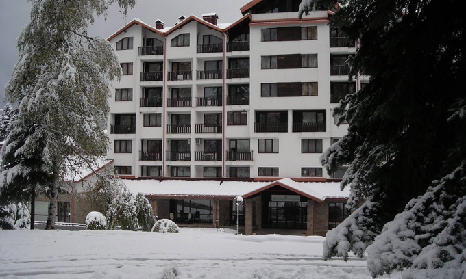 Borovets Condo | Borovets Gardens Chalet flat - close to slopes and mountain views