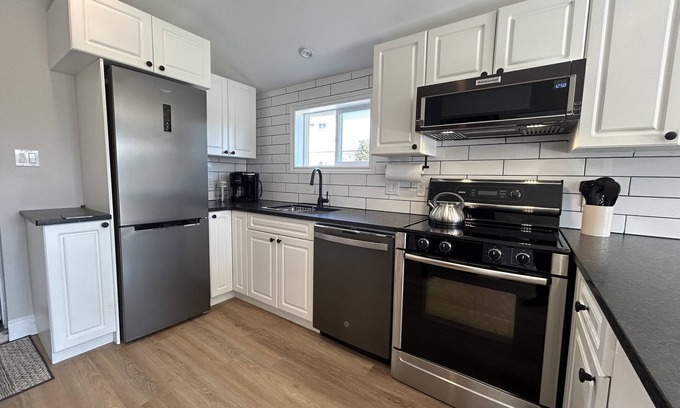 White Oaks Apartment | Bo’s Guest House Getaway