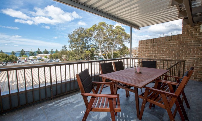 Port Lincoln House | Boston Bay Apartment