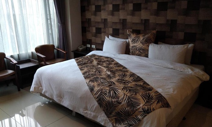 West District Hotel | Boston Plus Hotel