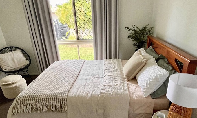 Kirwan House | Botanic - Centrally Located 4 Bed 2 Bath Home in Townsville