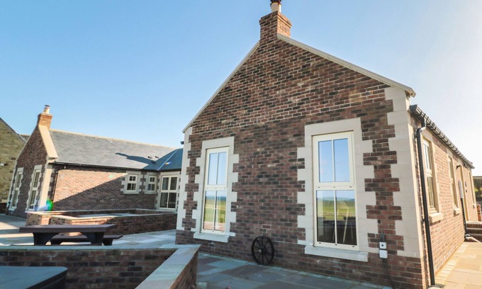 Embleton Cottage | BOTHY COTTAGE, with pool in Embleton