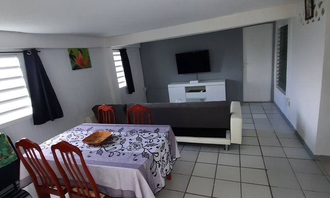 Le Marin House | Bottom of villa 2min by car from a most beautiful point of view on the island (360 °)