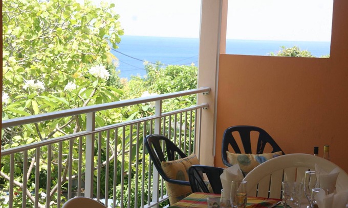 Deshaies Apartment | BOUGAINVILLIER (3 to 7 people)