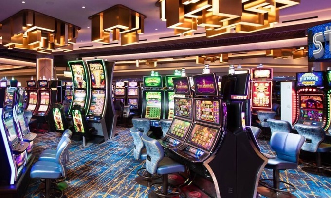 Gateway District House | Boulevard Suite at The STRAT Hotel, Casino & SkyPod