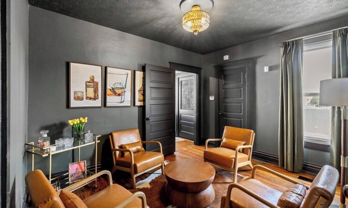 Frankfort Apartment | Bourbon on Broadway