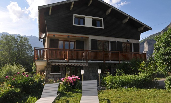 Le Bourg-d'Oisans Ski Chalet | BOURG D'OISANS: Le Télégraphe ★ Sauna★ Billiards★ 6 bedrooms★ Games room