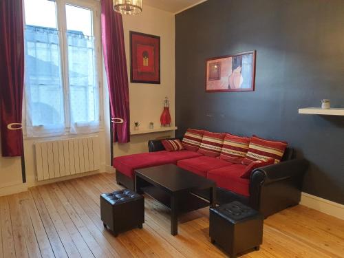 Bourgueil Apartment | Bourgueil - Grand appartement proche CNPE Chinon