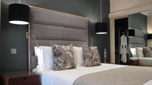 Fulham Bed & Breakfast | Boutique Barclay House London townhouse - West London, Kensington, Chelsea, Fulham