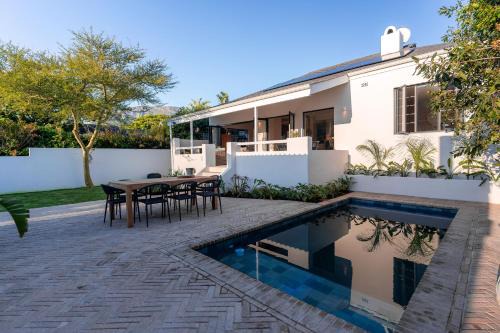 Hout Bay Villa | Boutique Coastal Retreat