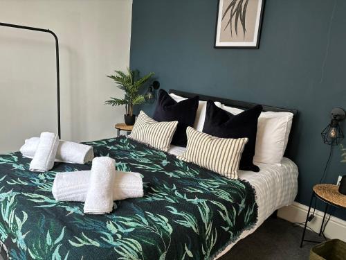 Gloucester Apartment | Boutique Docks Apartment - Parking