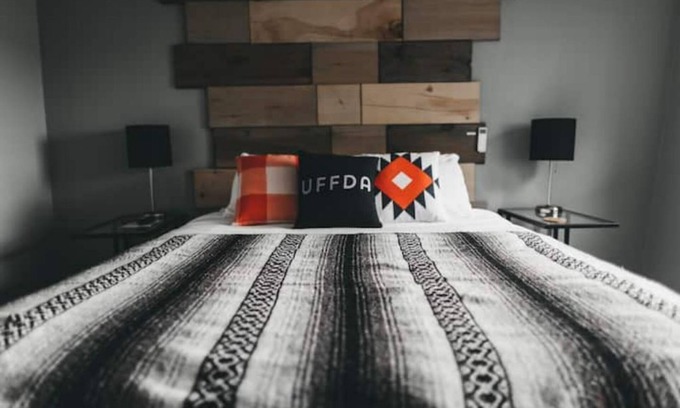 Grand Rapids House | Boutique Hotel Single Units