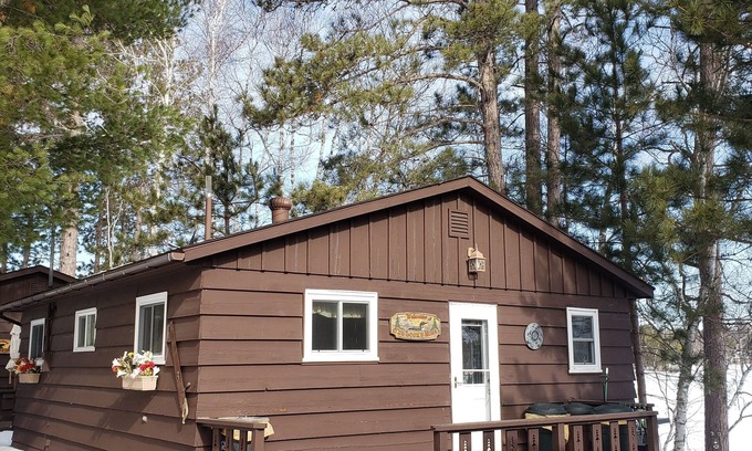 Ely Cabin | Boutique Resort, 2 bedroom cabin in the North Woods of Minnesota