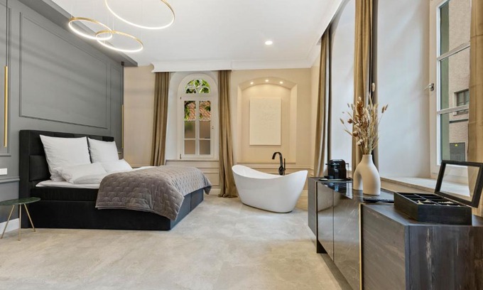 Innenstadt Apartment | BOUTIQUE ROOMS I Luxus Suite I Center I Boxspring