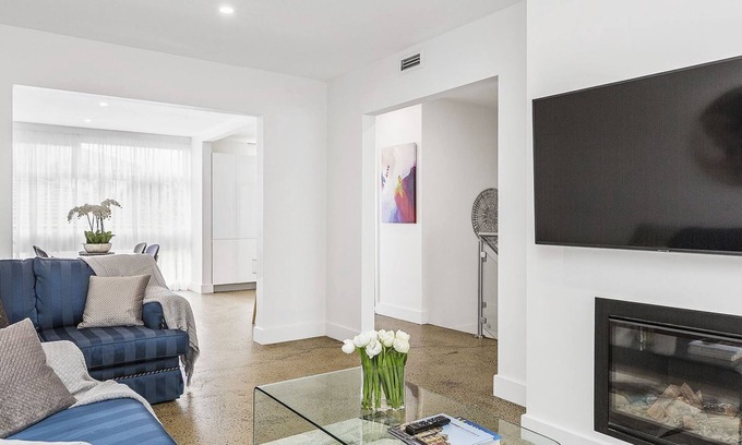 Brighton House | BOUTIQUE STAYS - Brighton By Sea